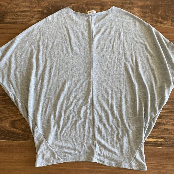 Story Gray Batwing Shirt Women's Large - Picture 3 of 8